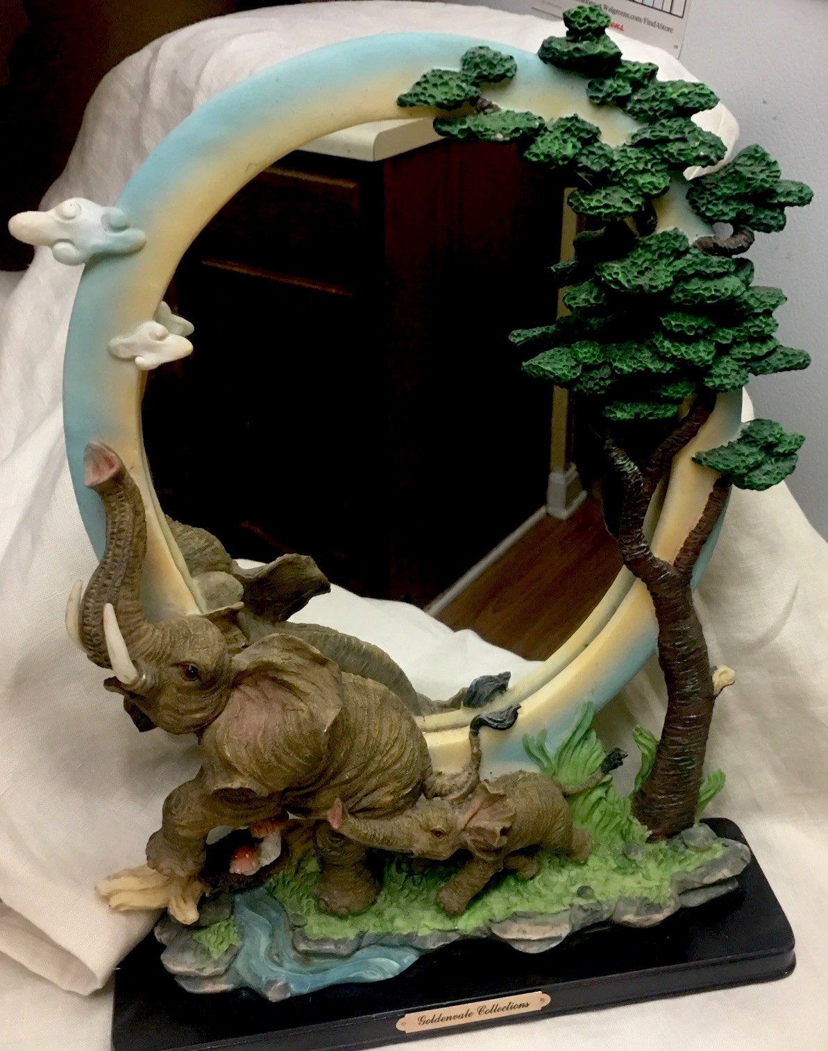 Vintage 3D Tropical Forrest Elephants Oval Vanity Desktop Mirror EUC 15”x10” gallery