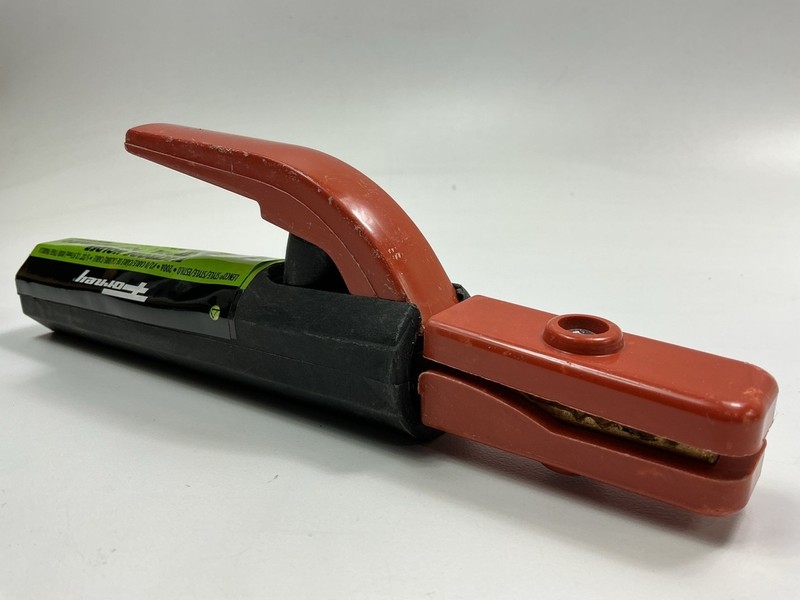 Forney 56000 Welding Electrode Holder, 200-Amp, 5/32 In Max Electrode # 2 Cable gallery