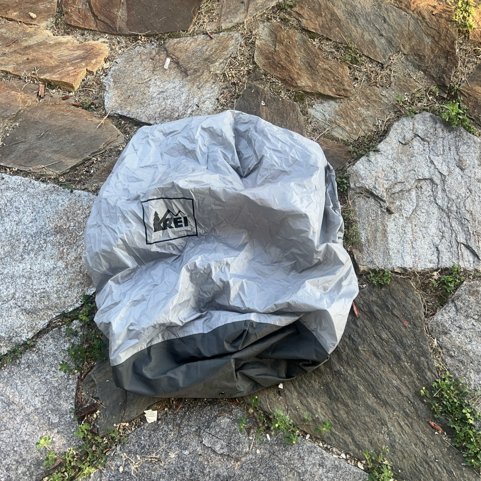 REI Co-op Back Pack Rain Cover Gray Inner Pocket Drawstring
