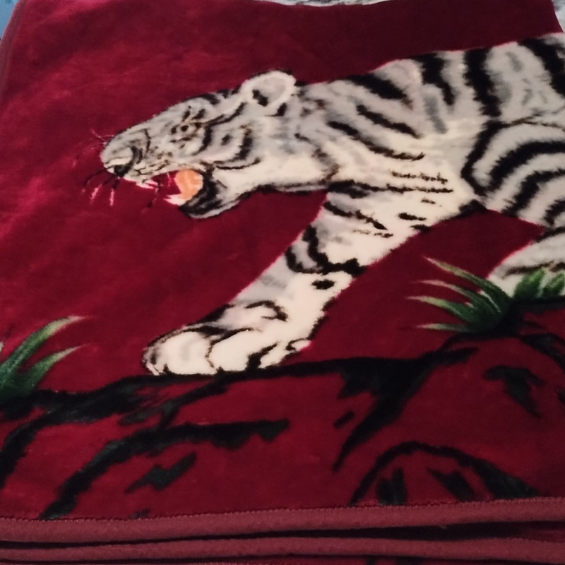 World Class Mink Blanket Eagle and Tiger Thick Super Soft Warm Heavy 82 x 93 In gallery