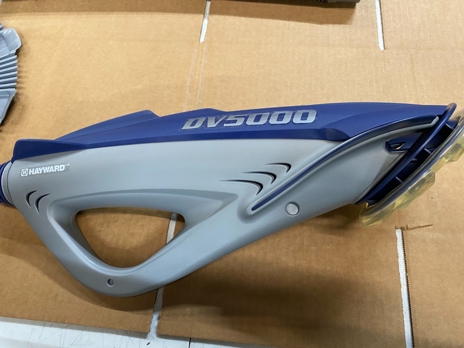 Hayward DV5000 Automatic In-Ground Suction Pool Cleaner - DC3017 gallery