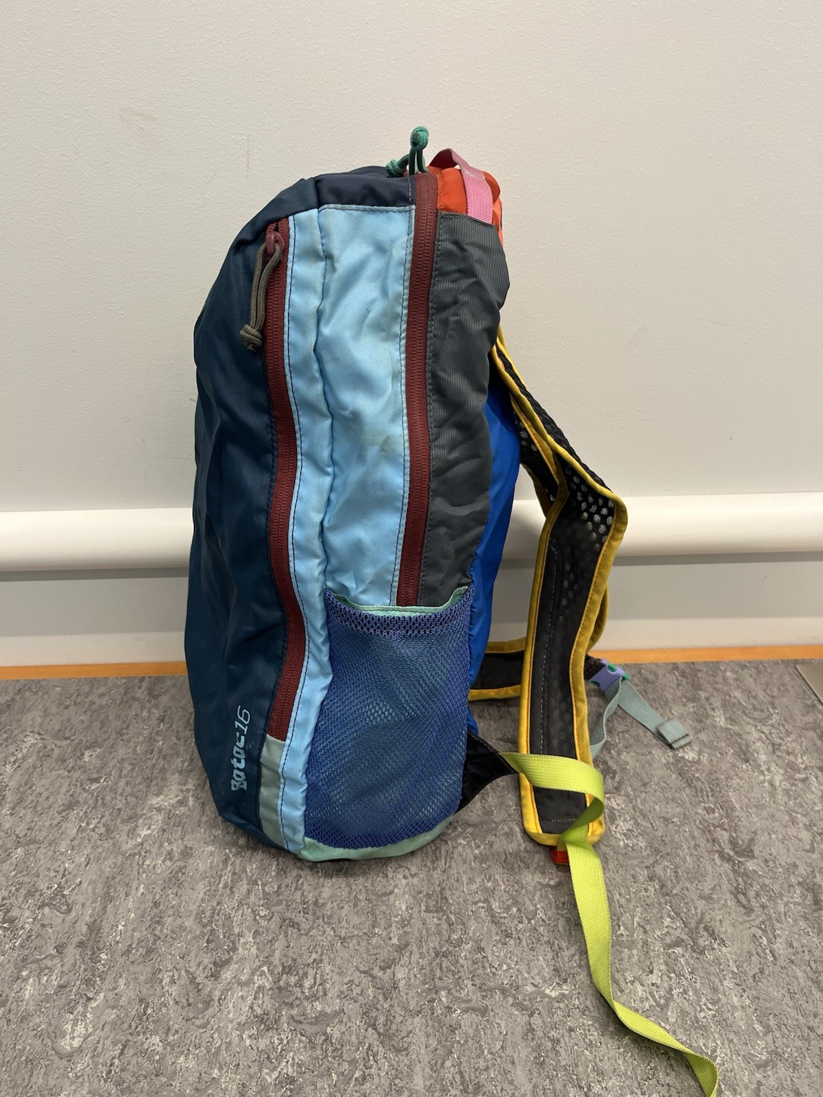 Cotopaxi Batac 16 Backpack Lightweight Day Pack Multi Color 16L 5