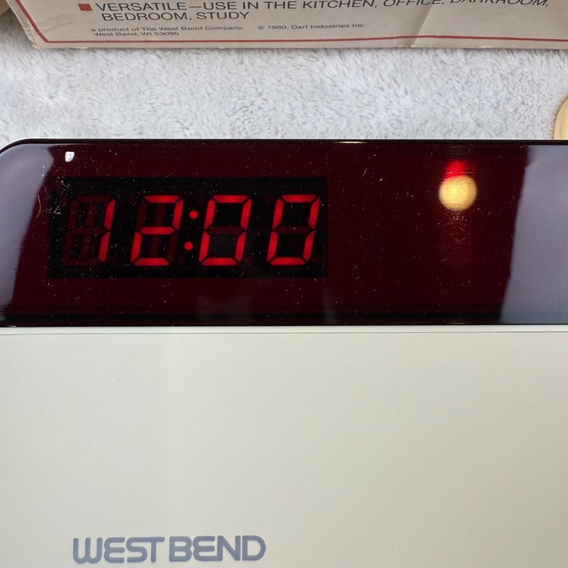 West Bend Triple Timer Plus Vintage 1980 Electronic Clock Timer No 40001 Cream gallery