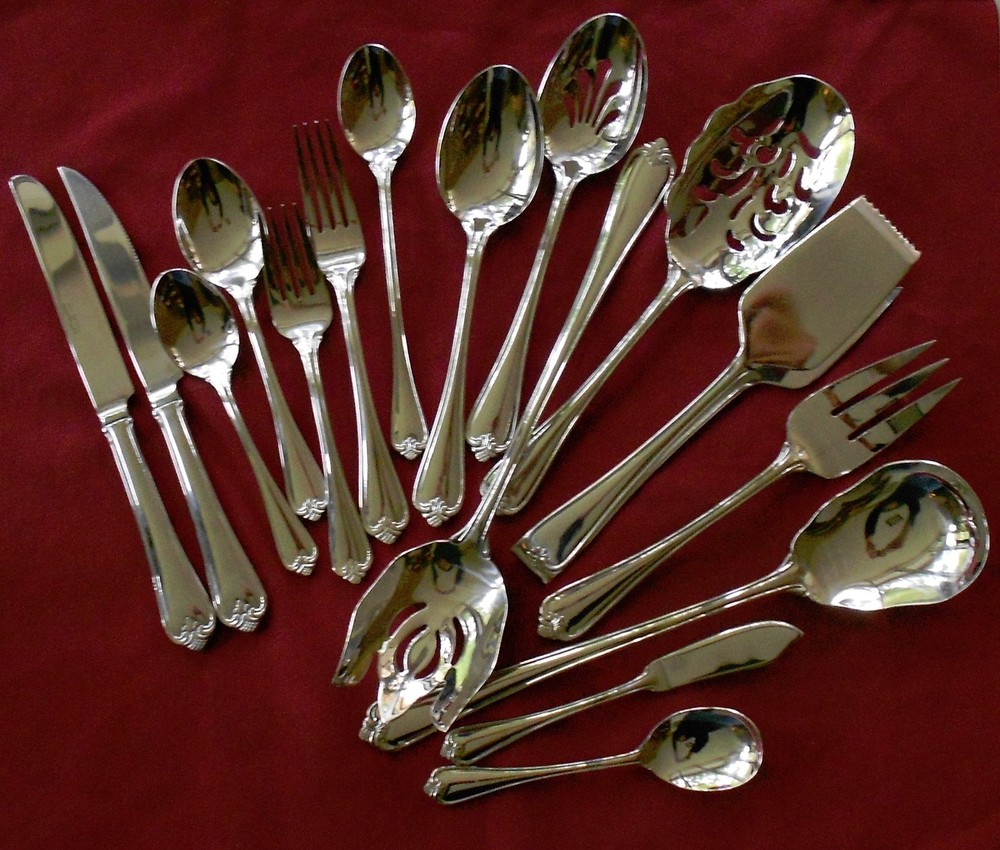 Reed & Barton Stainless ROSECLIFF Open Stock - You Choose the Piece (s) 18/10