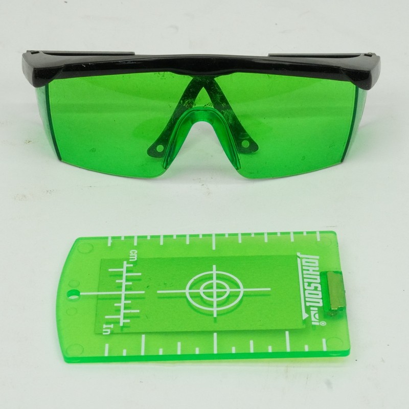 Johnson Level & Tool 40-6688 Self-Leveling Green Line And 5 Dot Laser w/ Case gallery
