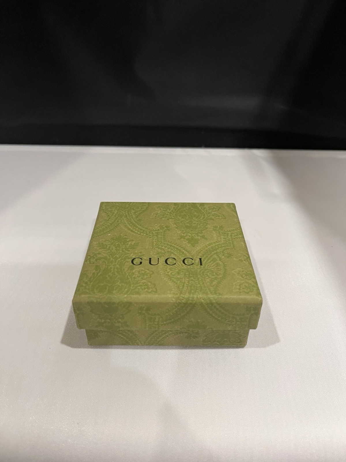 Gucci Small Green Brocade Gift Empty Jewelry Box Wallet - Empty 3” x 3” x 1.5” gallery
