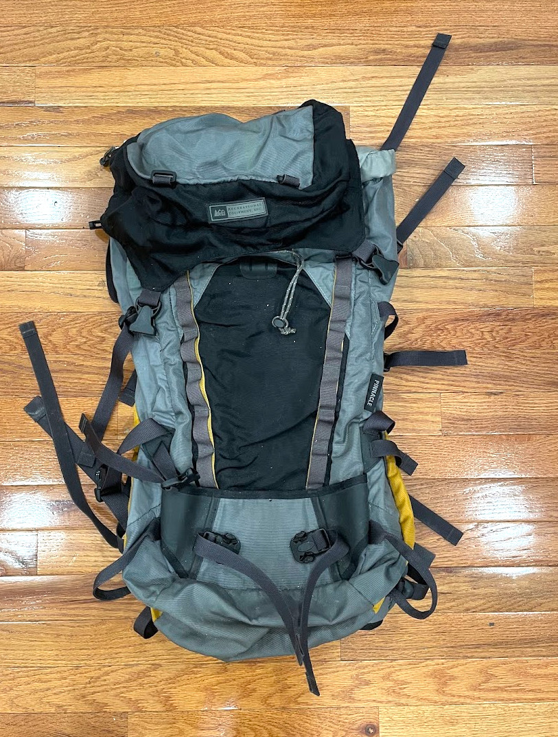 REI Pinacle 24" Internal Frame Backpacking Hike Pack used Prepper Emergency
