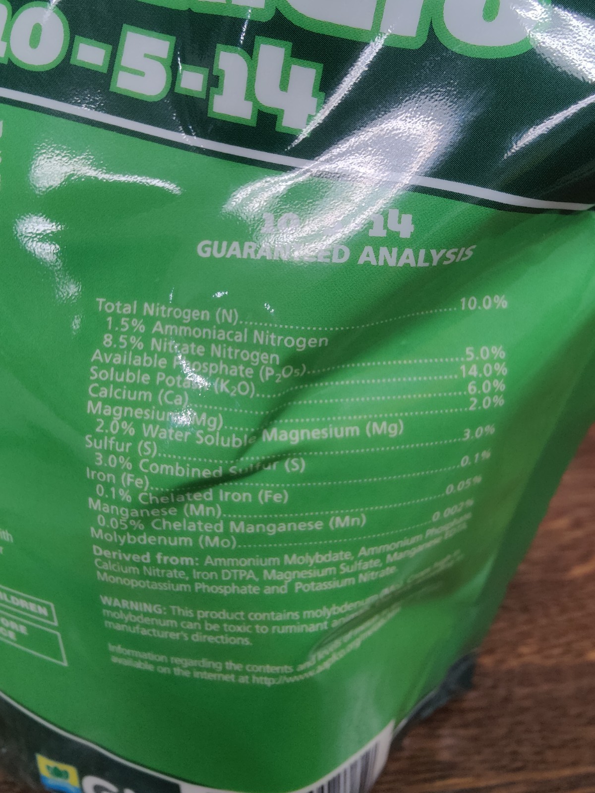 General Hydroponics MaxiGro 10-5-14. Plant food for growth! 2.2lbs Small Bag. gallery