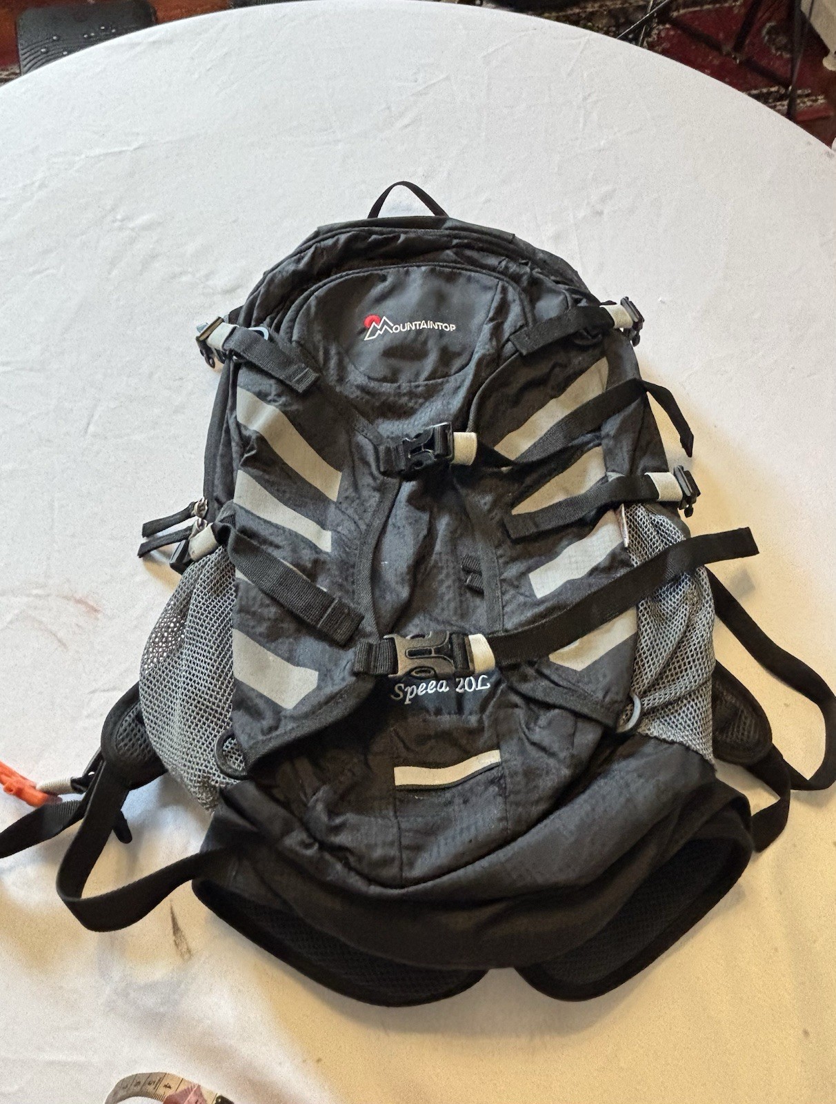 Mountaintop Outdoor Backpack 20L  Black