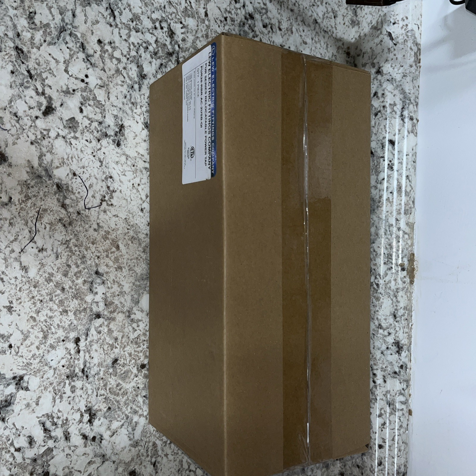Lew PUR Series Relocatable Power Tap PUR20-RBR-AC-2USB-QI gallery