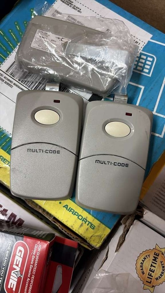 Linear 3089 Multi-Code 1-Button Visor Remote 300MHz 10-DIP Switch Open Box