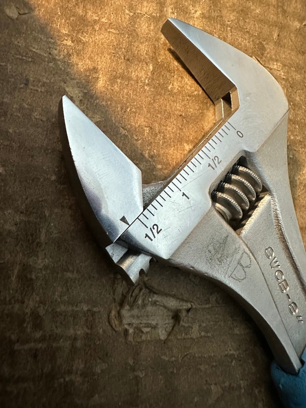 CHANNEL LOCK CODE BLUE 8" ADJUSTABLE WRENCH 8WCB SAE & METRIC - SPAIN gallery