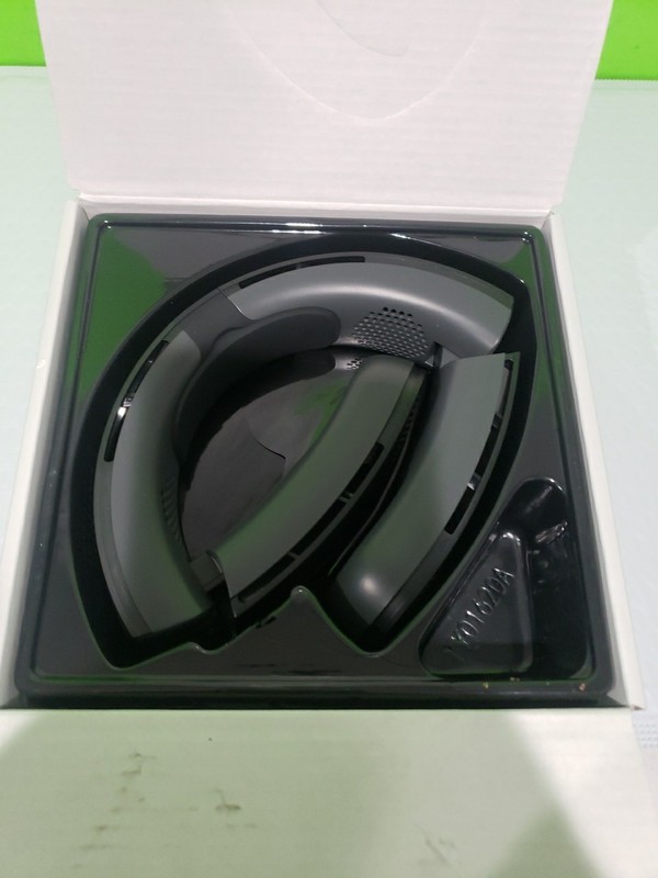 TORRAS - COOLiTE Portable Foldable Neck Fan - Space Black Open Box gallery