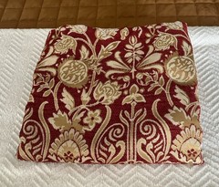 One(1) Croscill Classic Patterned Damask Valance Rust Gold 20”x86”
