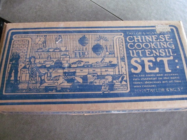 Vtg. Farberware Stainless Steel Electric Wok #303-Steam Rack & 8-pc. Untensils gallery
