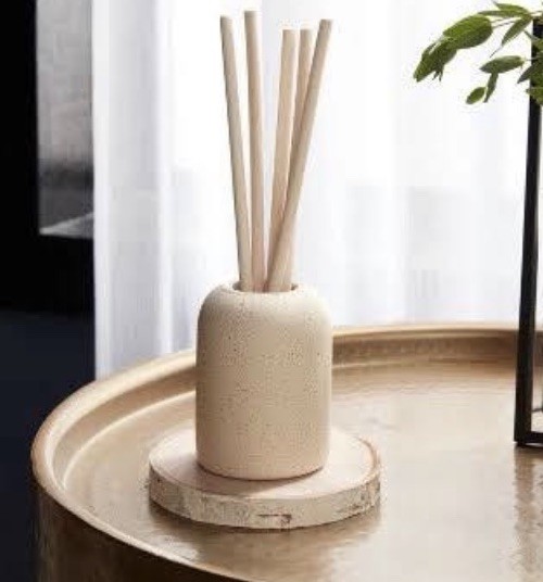 Threshold Citron & Sands Reed Beige Vase Diffuser Set w/ Five Reeds Included NEW gallery