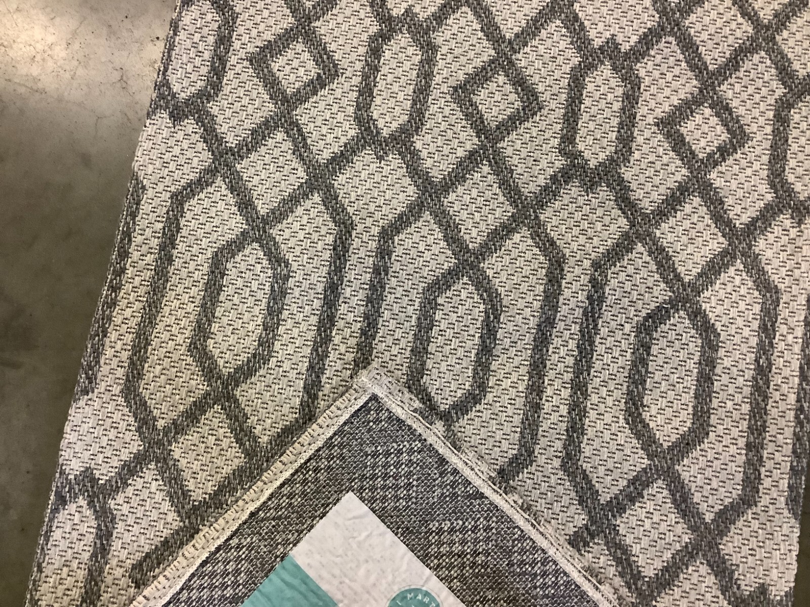 SILVER / GREY 2'-0" x 8'-0" Flaw in Rug, Reduced Price 1172675789 MSR421G-28 gallery