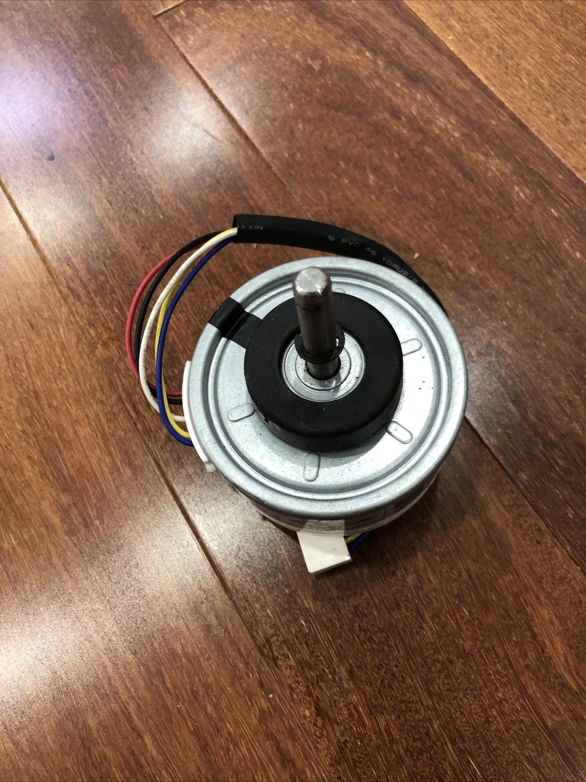 Air Conditioning DC Brushless Fan Motor 13W WZDK13-38G-1 RD-310-13-8 gallery