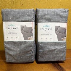 Truly Soft – 2 – Sheet Set Soft Hypo-Allergenic Size Twin Gray & White New