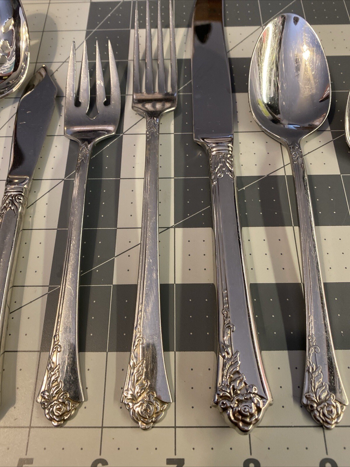 Oneida Damask Rose Stainless Open Stock Choose Buy by the Piece gallery