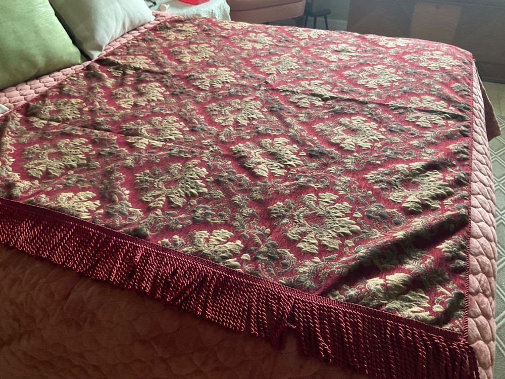 Luxury Damask Elegant Baroque Throw Sofa Chair Table Cover w/Twisted Fringe