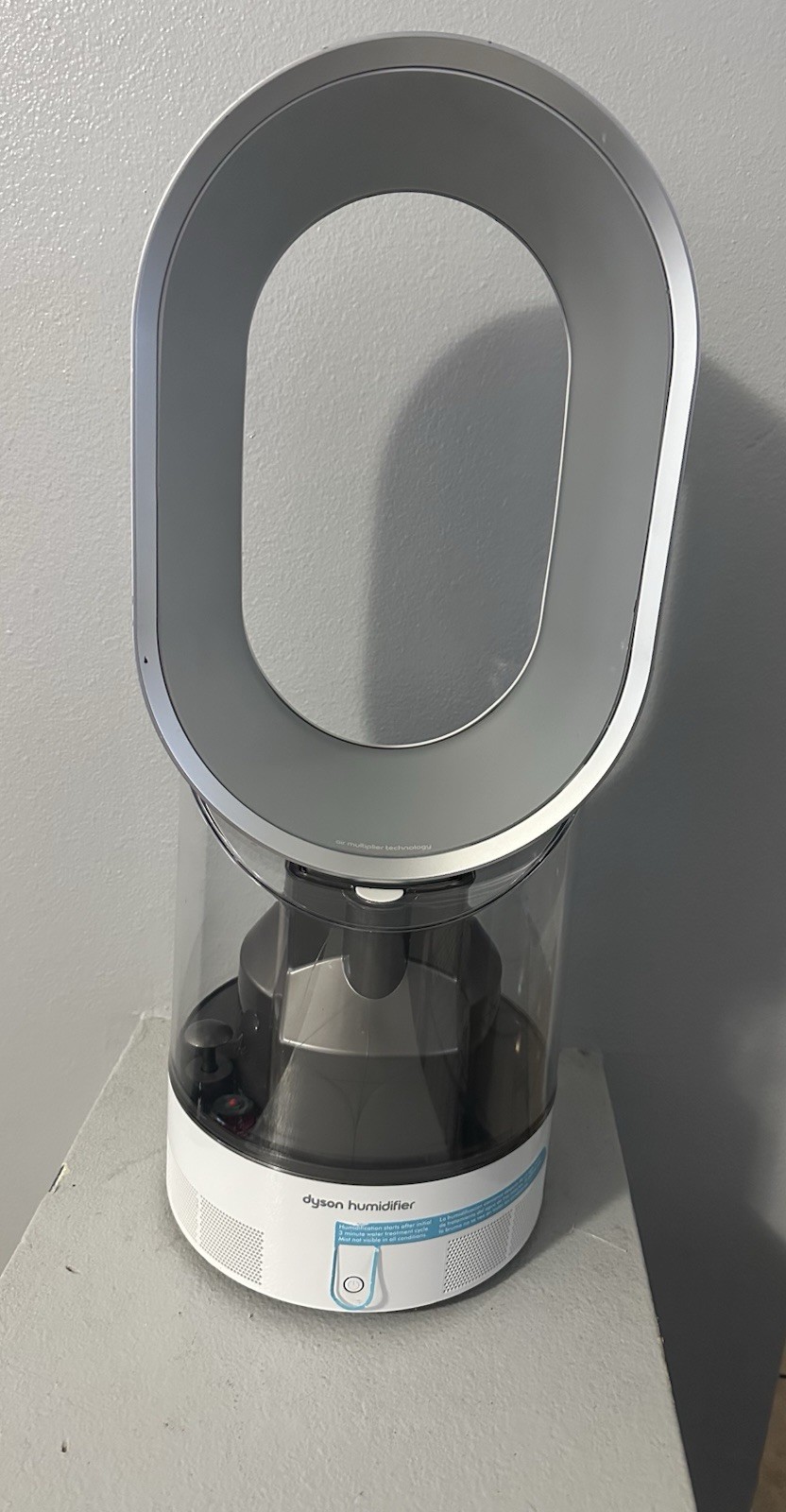 Dyson AM10 Humidifier with Fan - White/Silver gallery
