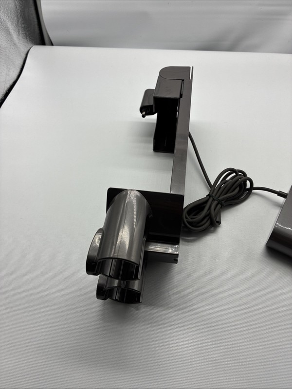 Genuine Dyson Wall Mount Charging Dock Charger MODEL:210826-03 gallery