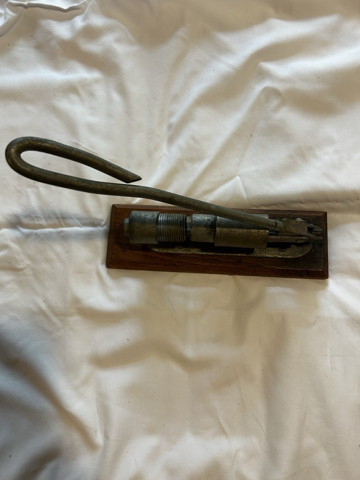 Vintage Reed’s Rocket Pecan Nut Cracker Little Rock Arkansas Wood Base Metal GUC gallery