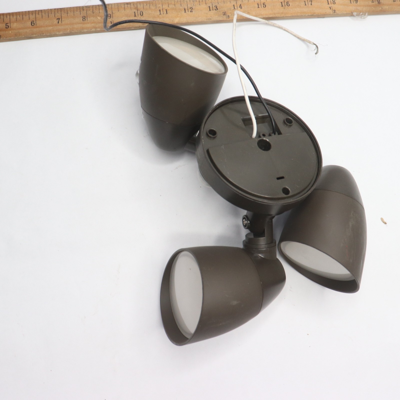 Outdoor 150Â° Motion Activated LED Flood Light 3-Head 2700lm 30W 1005673998 gallery