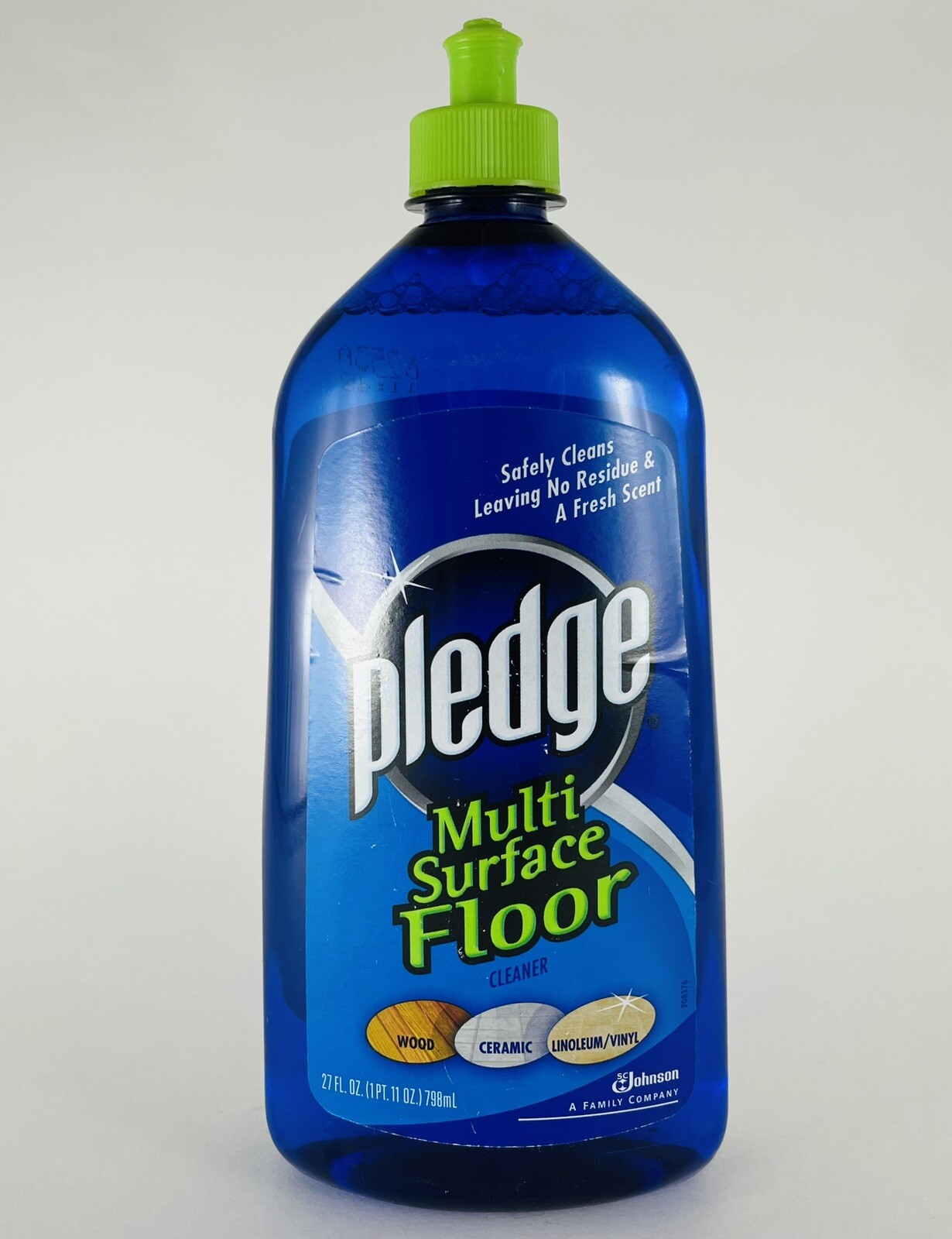 Pledge Multi Surface Floor Cleaner for Wood, Ceramic, Linoleum/Vinyl, 27 Fl Oz. gallery