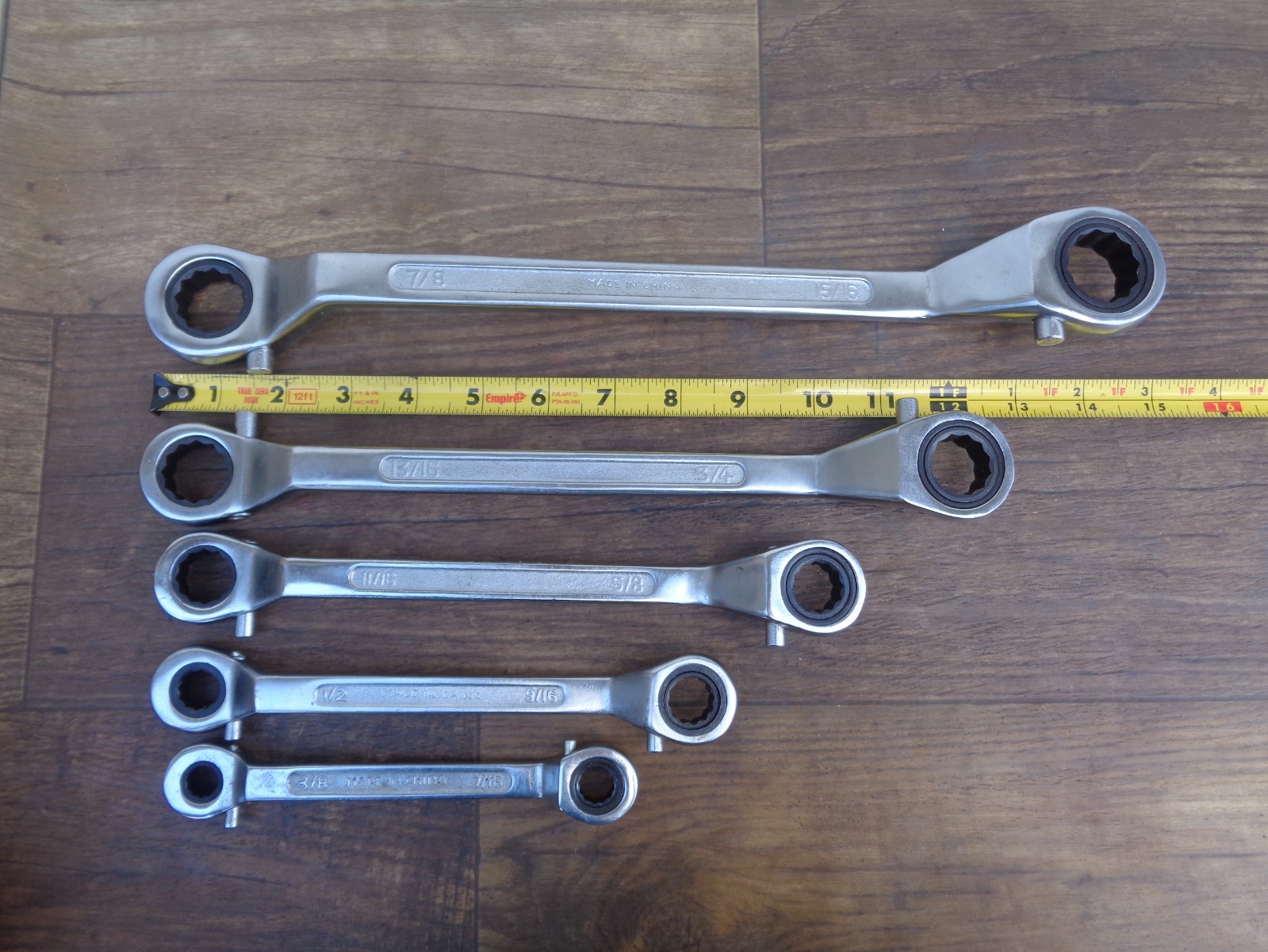 Offset Double Box End Reversible Ratcheting Wrench Set - 5 Wrenches 3/8 - 15/16 gallery
