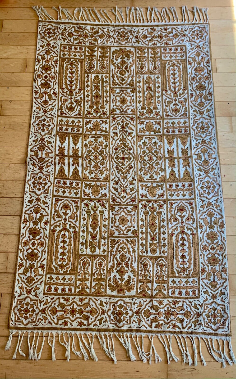 Gorgeous Hand Knotted Kashmir Pure Silk Area Rug from Jaipur 91x152cm (3x5) gallery