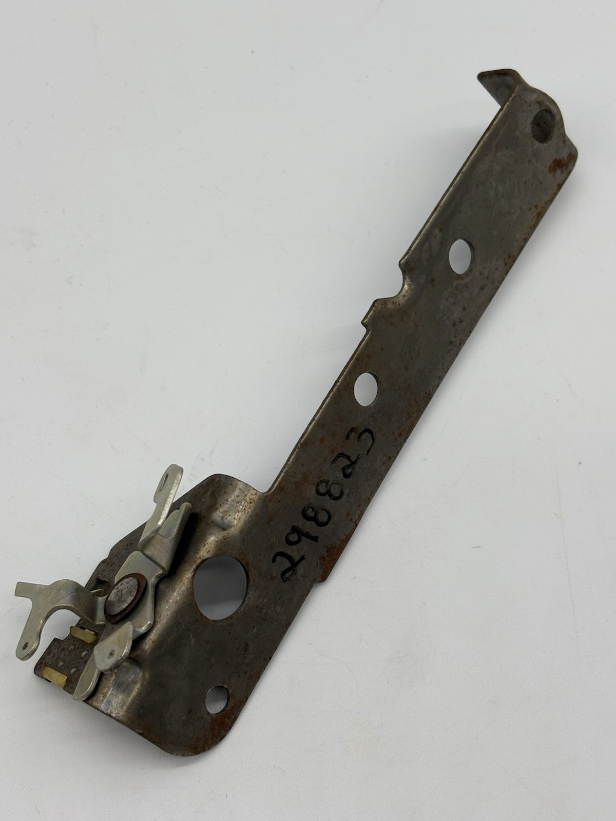 NOS Briggs & Stratton OEM 298823 Control Bracket gallery