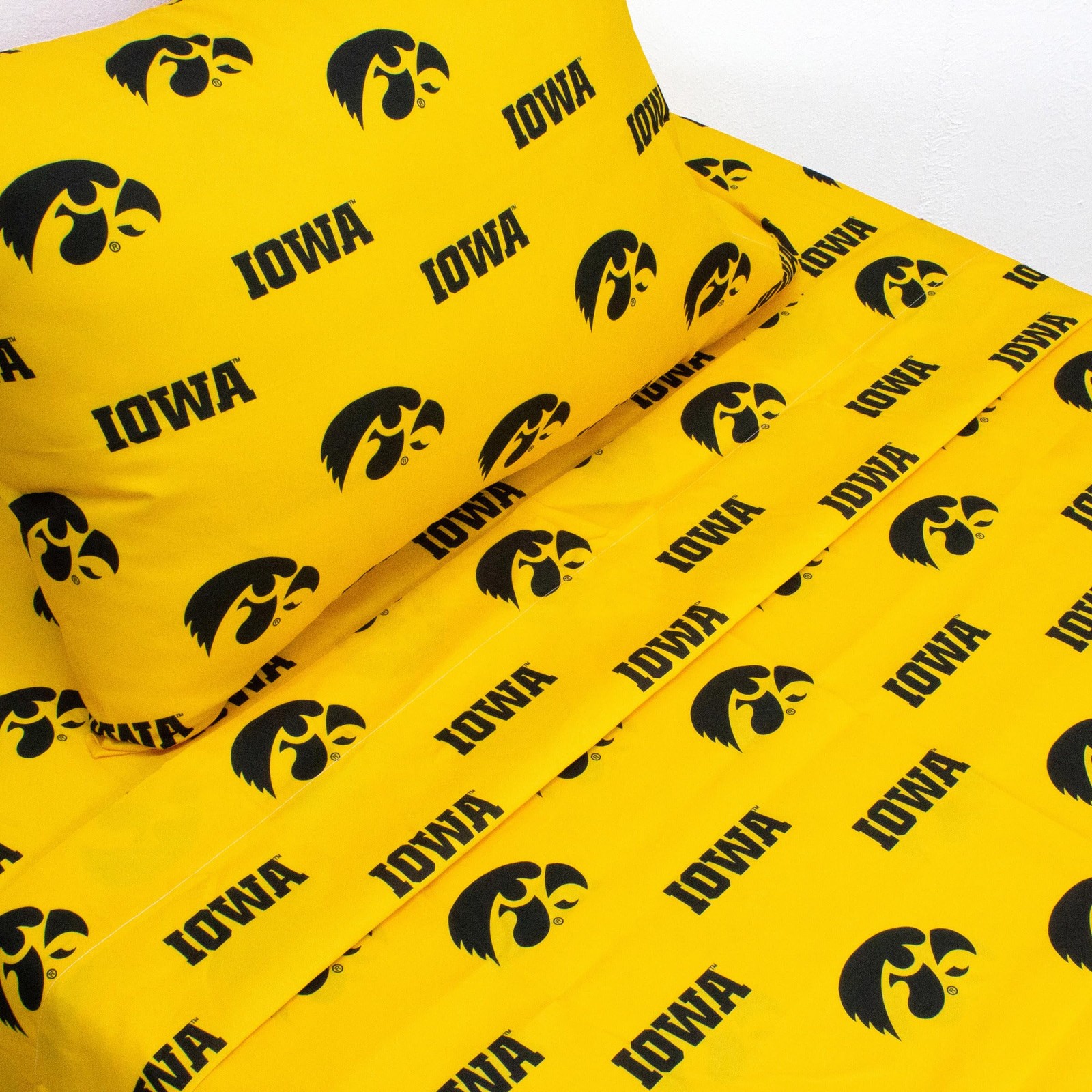 College Covers Iowa Hawkeyes Queen 4 PC Sheet Set - Everything Comfy gallery