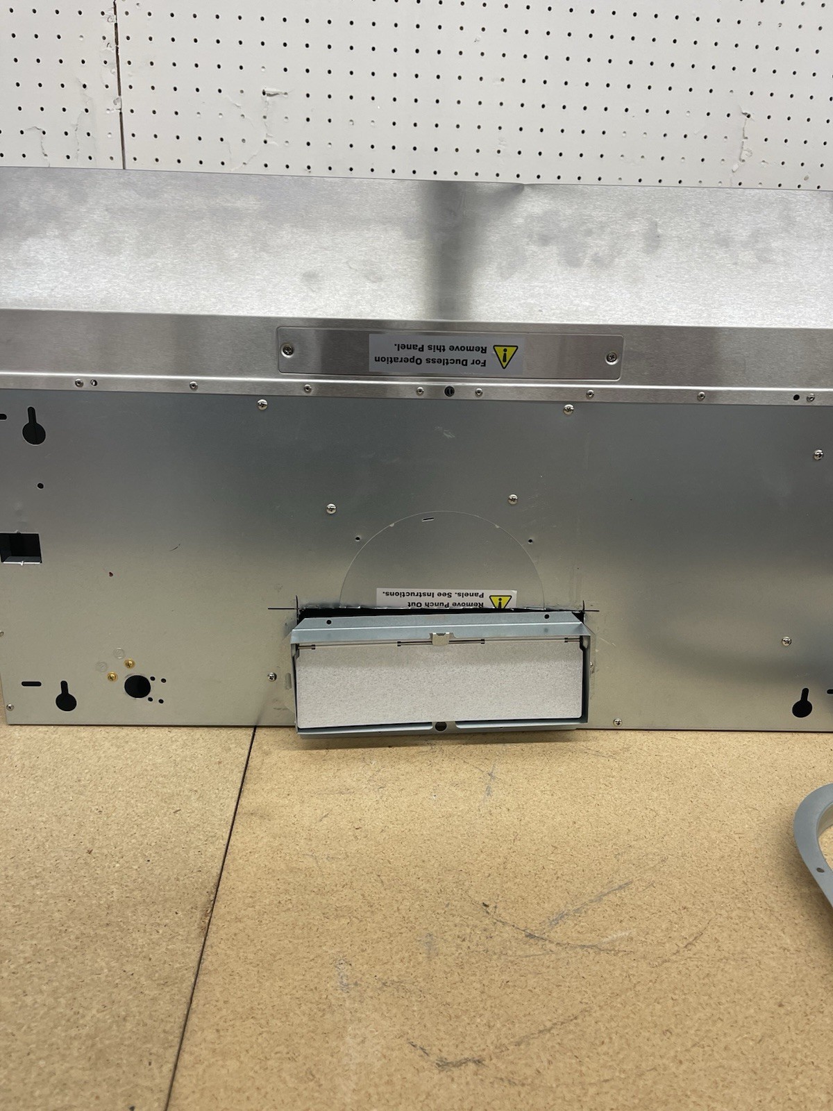 Vissani 30 in. 340 CFM Convertible Under Cabinet Range Hood in Stainless Steel gallery