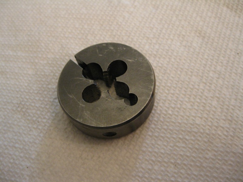 5/16-18 NC Round Split Adjustable Thread Die 1-1/2" OSG gallery