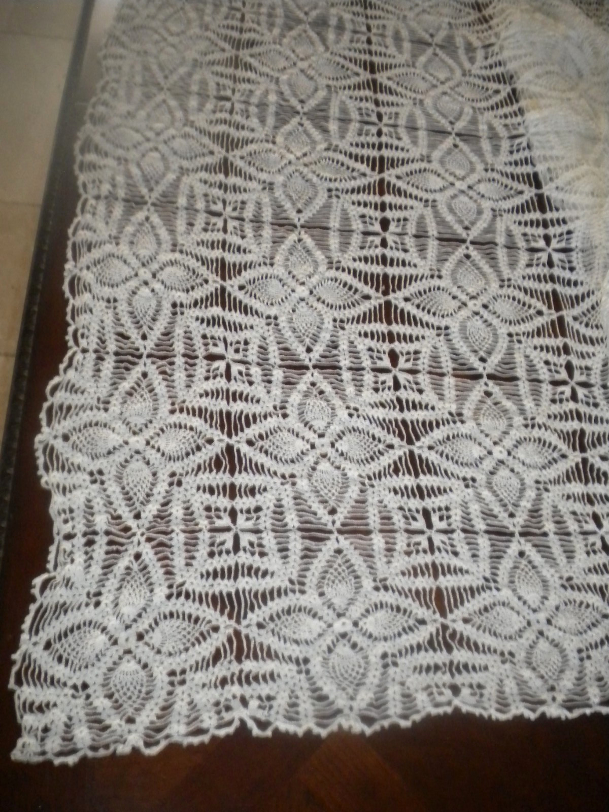 HAND CROCHETED WHITE TABLECLOTH VINTAGE STAR PATTERN 60" W 180" L COTTON BOX30 gallery