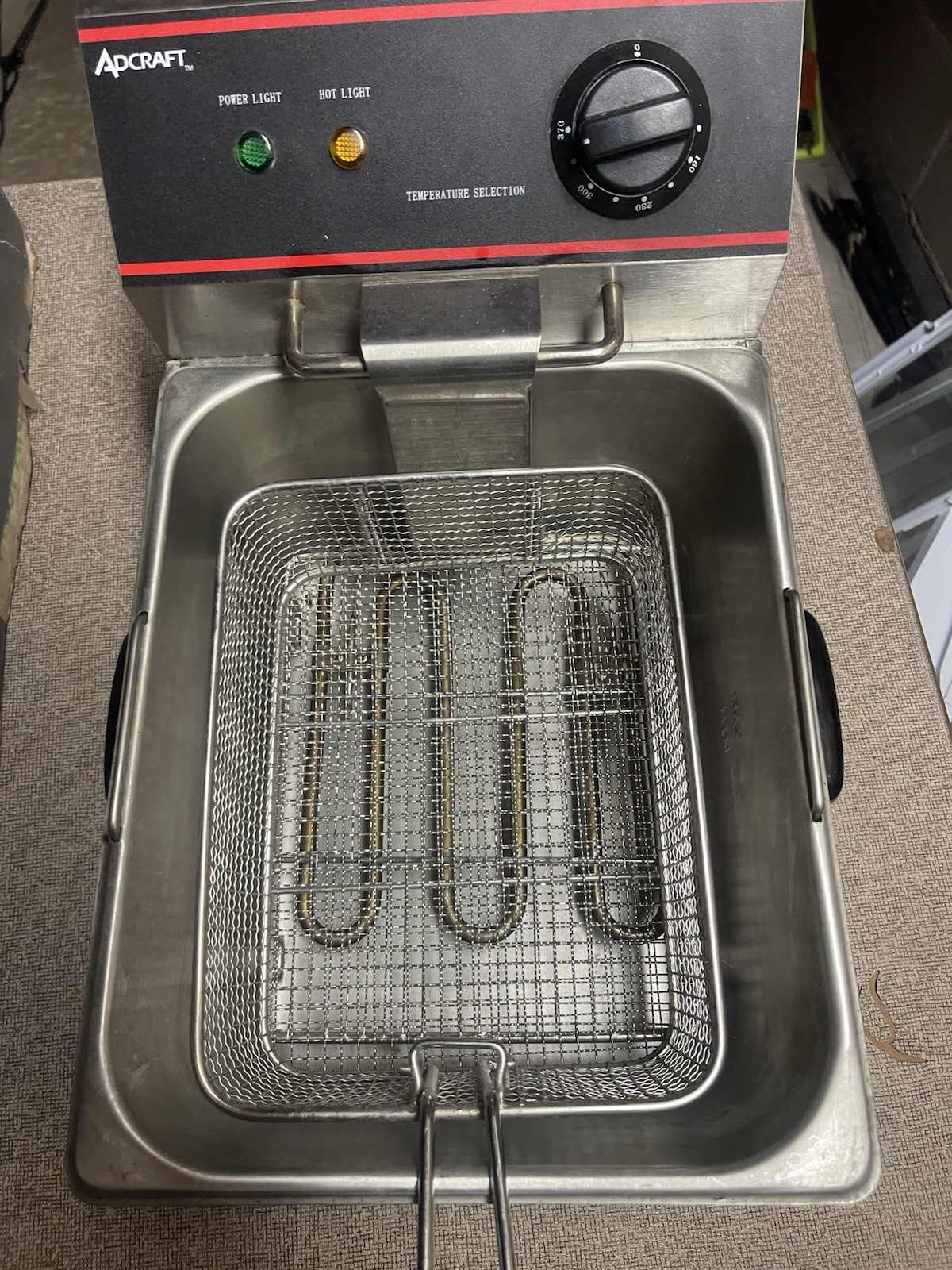 Adcraft Single 6L Tank Deep Fryer Model DF6LS Holds 15 Pounds Of Food Unused gallery
