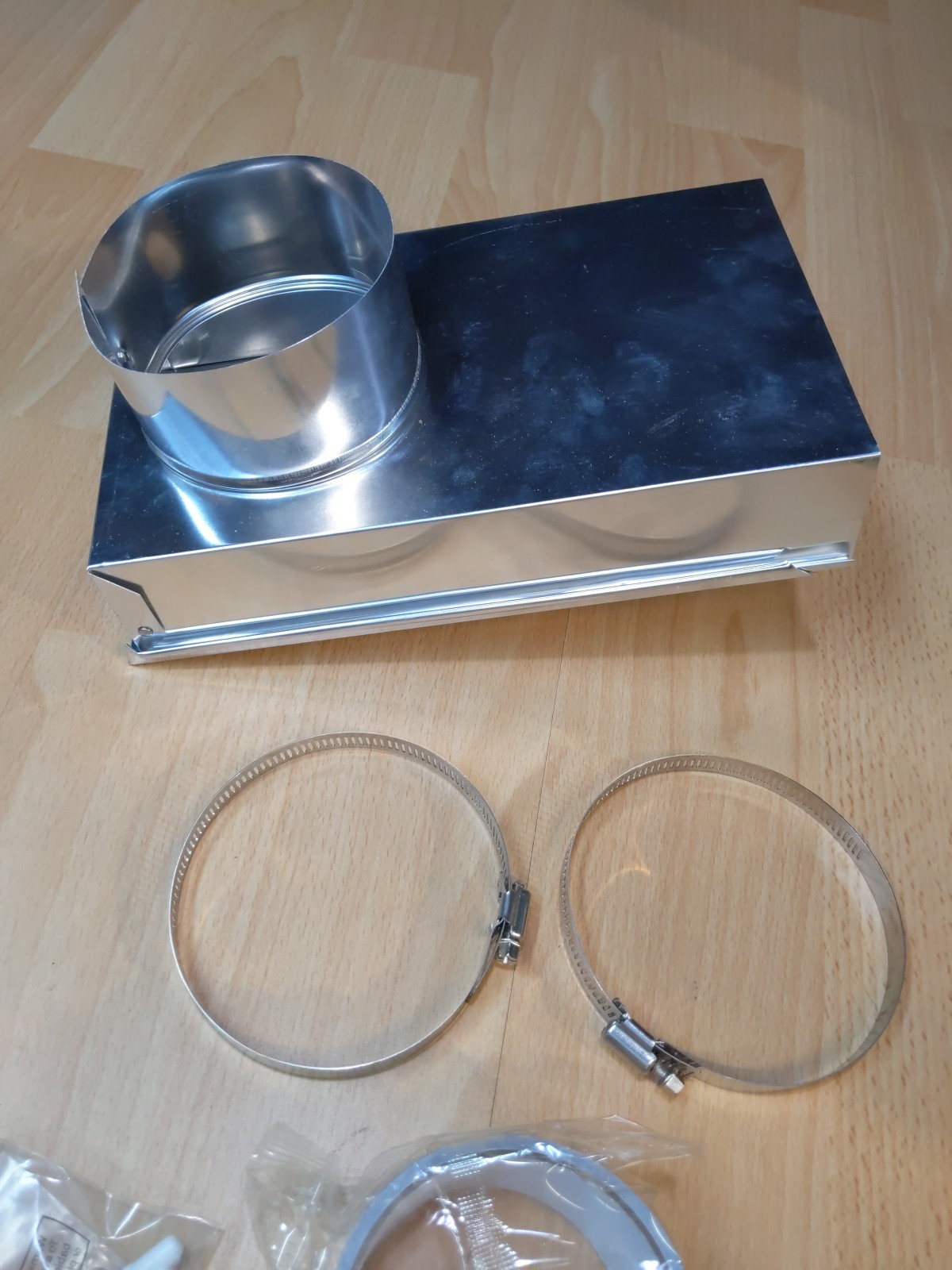Adjustable Dryer Vent 0-5 In. Periscope Universal Plus Accessories Open Box New gallery