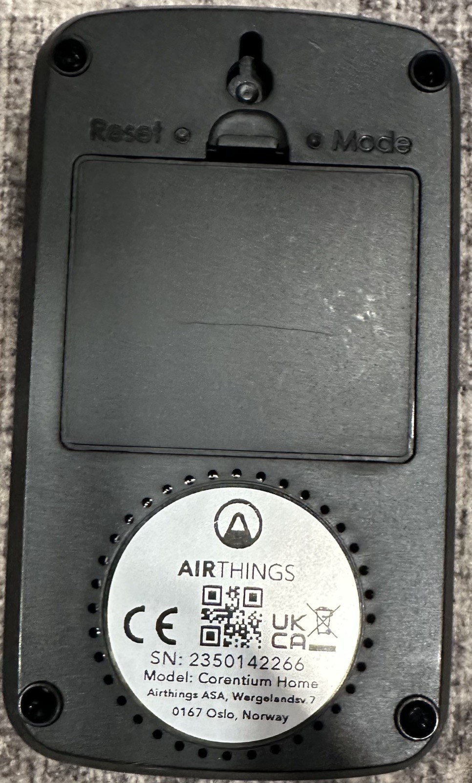 Airthings Corentium Home Digital Radon Gas Detector - TESTED & WORKING gallery