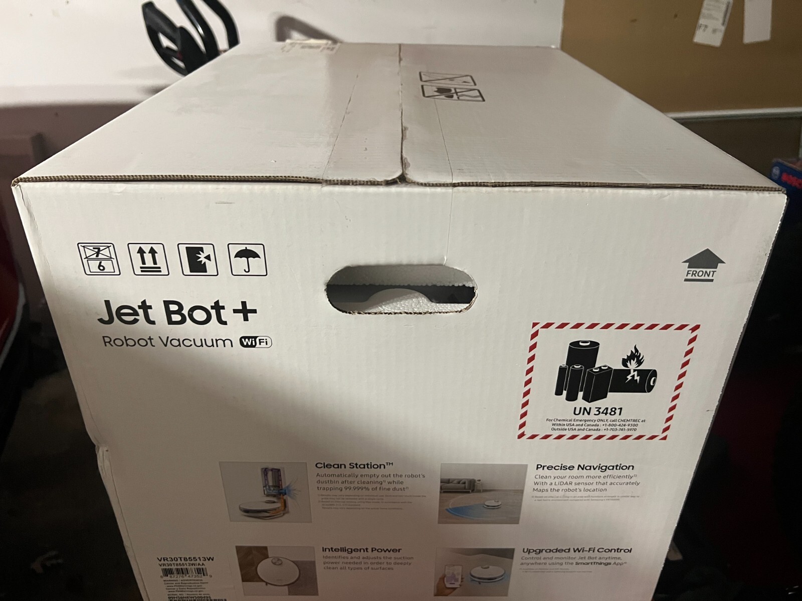 Samsung Jet Bot+ Robotic Vacuum Cleaner with Clean Station gallery