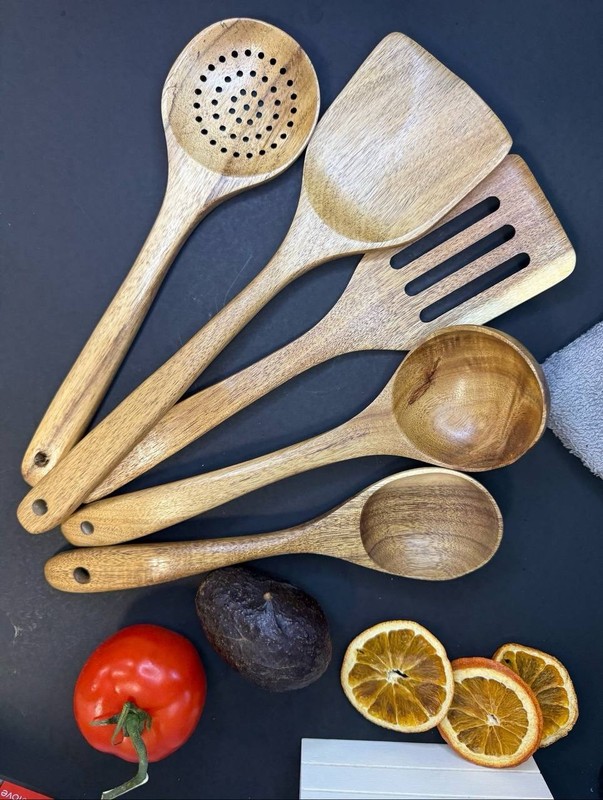 Wooden Kitchen Utensils Set 5pcs – Teak Wood Cooking Spoons and Spatula gallery