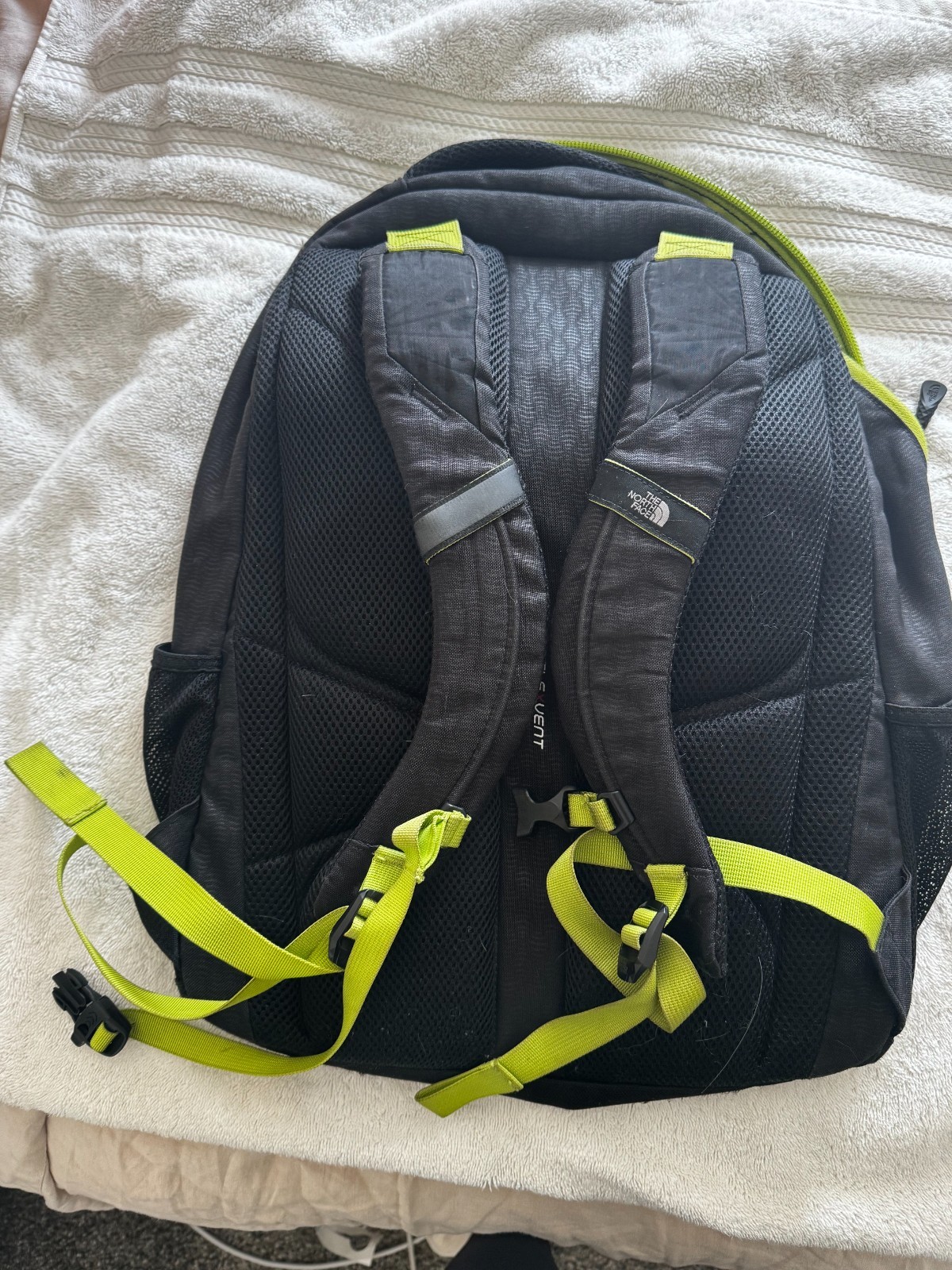 THE NORTH FACE Jester Backpack, BLACK. Pre-owned 2