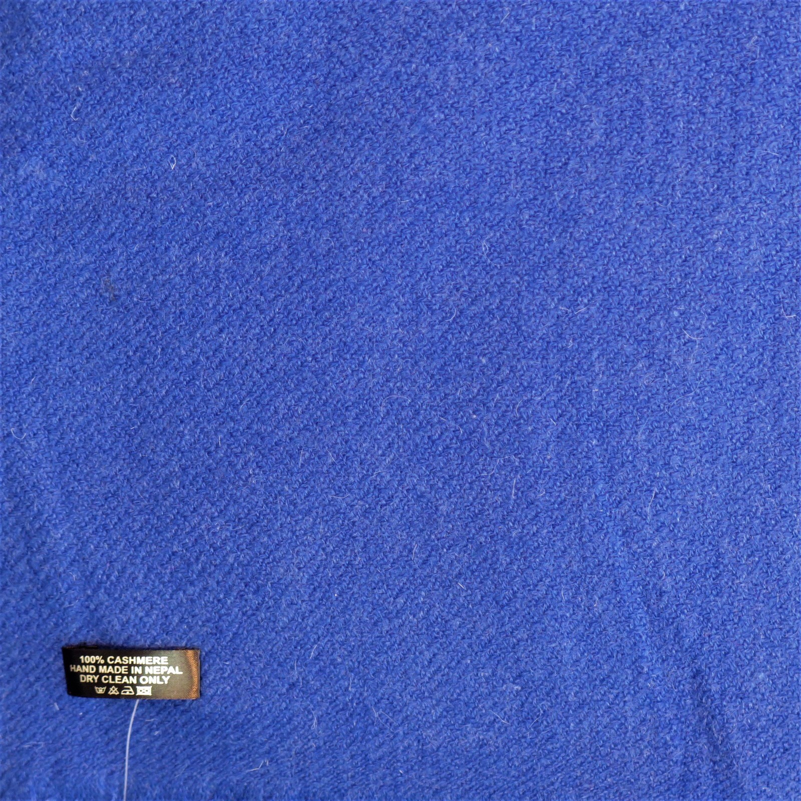 Cashmere|4 Ply|Throw/Shawl|Hand Loomed|Nepal|1 Color | Royal Blue gallery