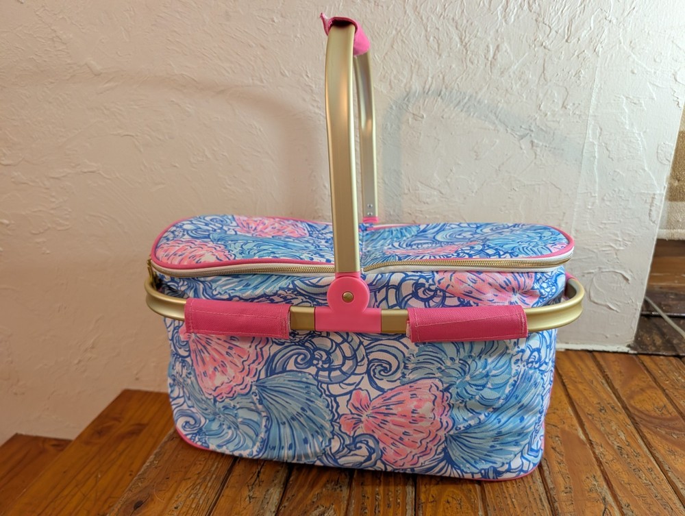 Lilly Pulitzer Blue Haven Shell Beach Collapsible Travel Picnic Cooler Tote