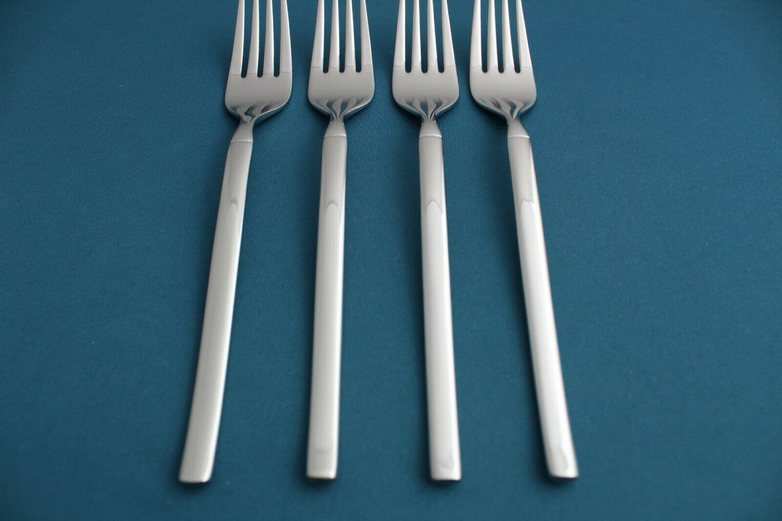 Zwilling J A Henckels OPUS Dinner Forks (Set of 4) Glossy 18/10 Stainless 7 7/8" gallery