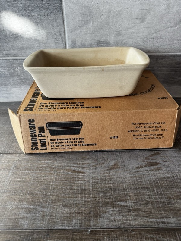 PAMPERED CHEF RECTANGULAR BAKER Stoneware Loaf Pan Baker 11”X6.5”X3.25” Beige gallery