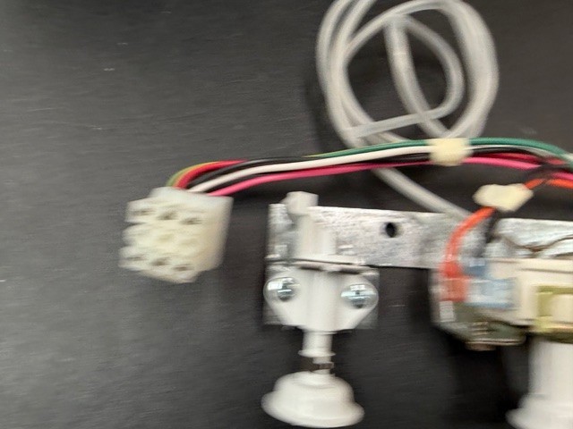 Whirlpool Refrigerator Control Knob Set W10822278, 2198202, 99989726, 1110552 gallery