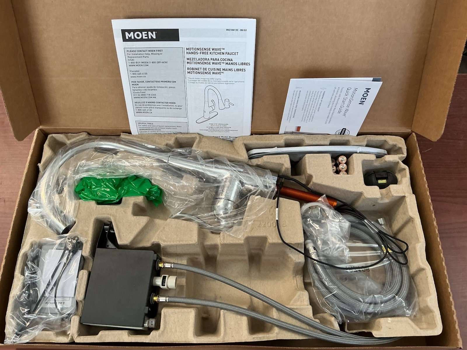 NEW Moen 7594EWC Arbor MotionSense Wave Pulldown Kitchen Faucet Chrome B56 gallery