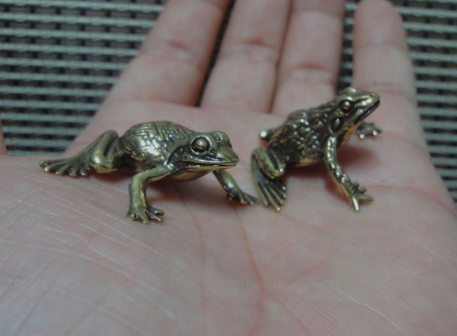 Vintage Style Pair Solid Brass Copper Cute Toad Frog Statues for Garden Decor gallery